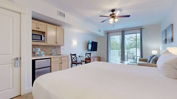 Iron/ironing board, WiFi, bed sheets, wheelchair access