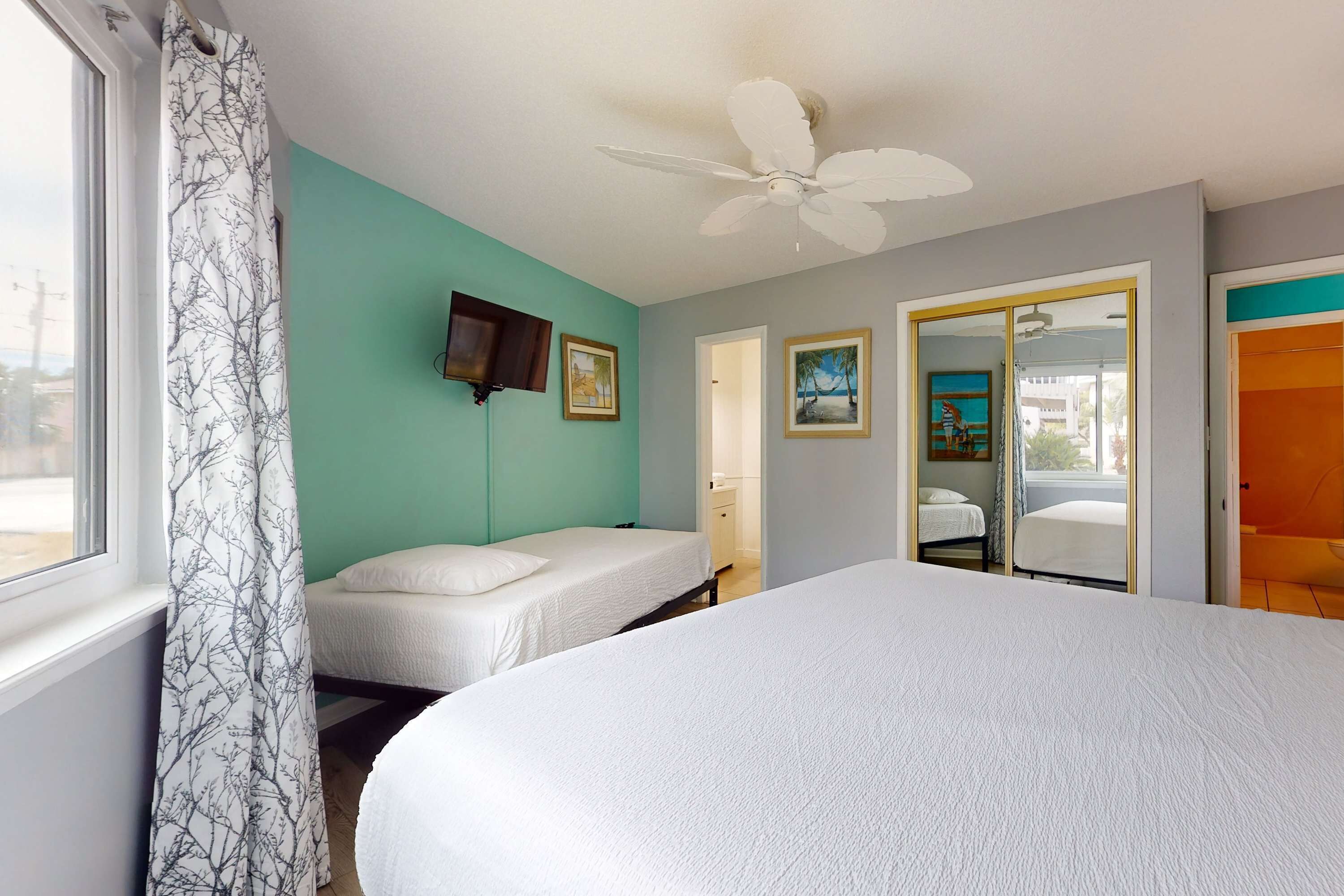 2 chambres, fer et planche à repasser, Wi-Fi, draps fournis