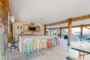 Interior - Dog & wedding-friendly home with private pool, bikes & beach gear (St. George Island)