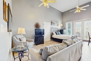 Iron/ironing board, WiFi, bed sheets - Spacious condo with large living area, private balcony & shared pool (Santa Rosa Beach)