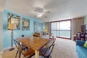 TV, DVD player, offices - One bedroom condo close to beach w/ocean views and private balcony (Destin)