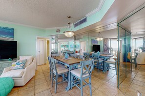 Dining - Gulf-view resort condo with pool, hot tubs, & over-street beach access (Miramar Beach)