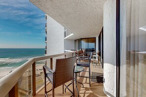 Property grounds - Gulf-view resort condo with pool, hot tubs, & over-street beach access (Miramar Beach)