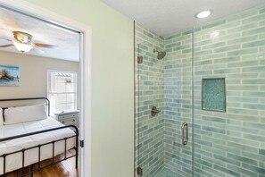 Shower, hair dryer, towels - Dog-friendly coastal getaway with private pool, patio, & grill (Port St. Joe)