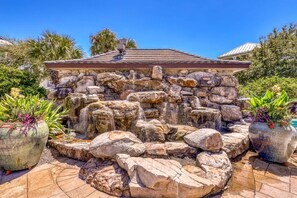 Property grounds - Gorgeous, multi-level home with pool, hot tub & two balconies - dog-friendly (Destin)