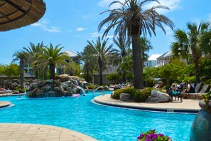 Pool - Gorgeous, multi-level home with pool, hot tub & two balconies - dog-friendly (Destin)