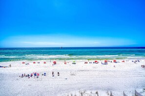 On the beach - Gorgeous Gulf-front condo - step onto the beach from your private balcony (Santa Rosa Beach)