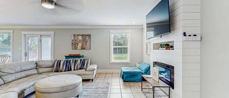 TV, fireplace, offices