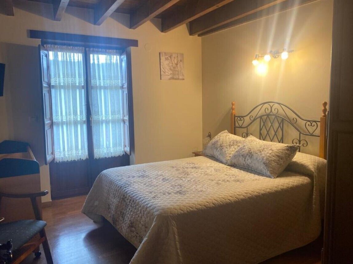 5 dormitorios, cuna de viaje, wifi y ropa de cama