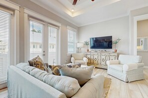 TV, offices - Luxury Prominence Gulf Escape with pool - walk to dining & shops (Rosemary Beach)