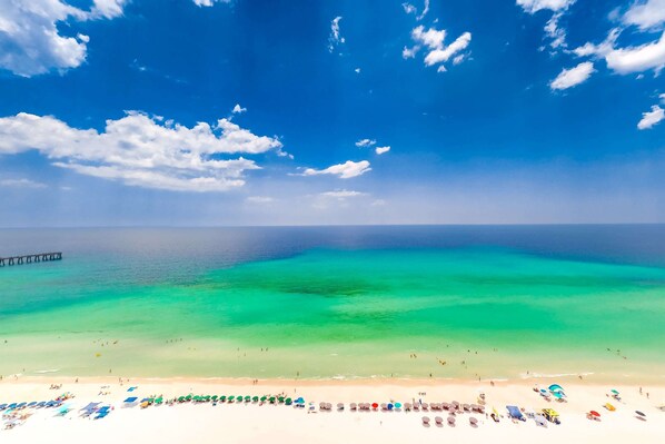 On the beach - Luxury Penthouse Condo with Oceanfront Views & Platinum Beach Service (Navarre Beach)