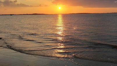 Lighthouse Point 31B | Excellent Views, Pool Access