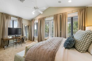 3 bedrooms, iron/ironing board, WiFi, bed sheets - A Stone's Throw - Carillon Beach across from one of 3 pools, 3-min walk to beach (Panama City Beach)