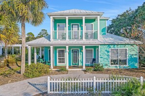 Exterior - Gorgeous beach house with private outdoor living & shared pool (Santa Rosa Beach)