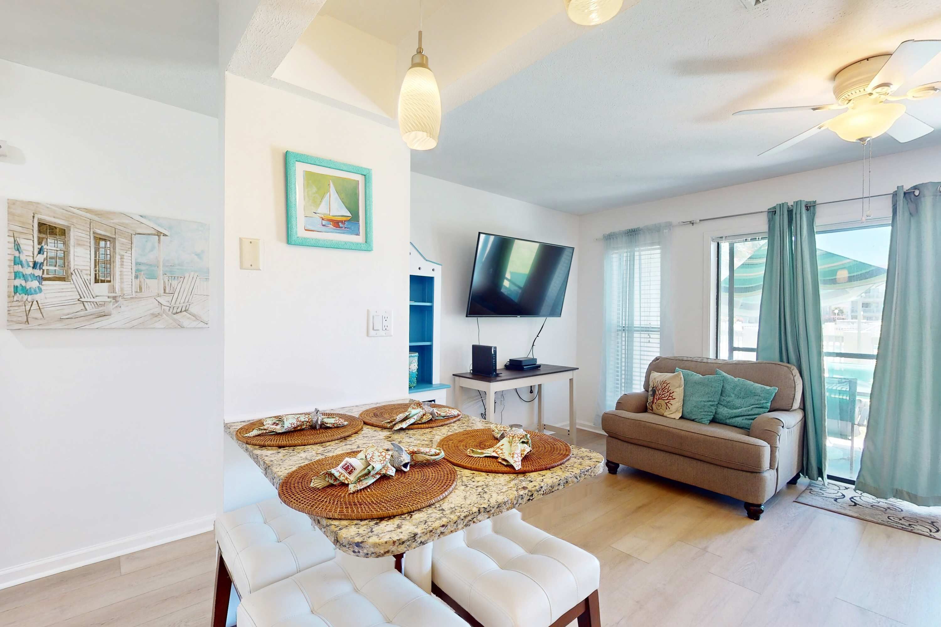 Bright Condo With Pool & Hot Tub Access, Wifi, Washer/dryer & Central Ac - Floride