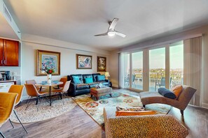 TV, offices - Ocean-view condo at Lake Town Wharf with rooftop pool, kid's pool, hot tub & gym (Panama City Beach)