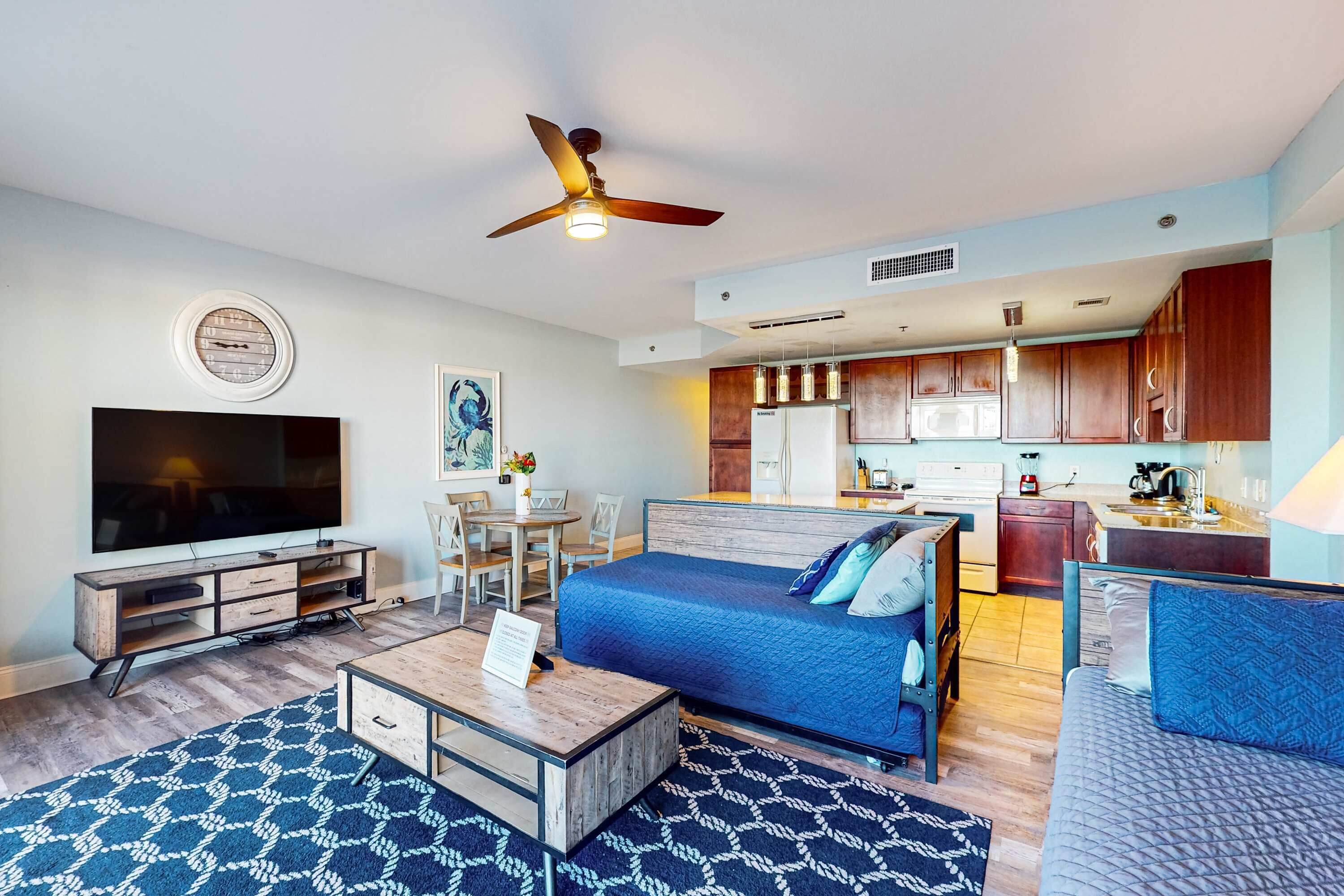 Una televisión, una oficina