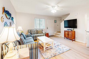 TV, offices - Gulf Highlands | Condo in Panama City Beach with pool, balcony, central AC, W/D (Panama City Beach)