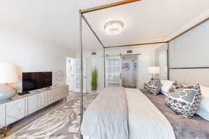 2 bedrooms, iron/ironing board, WiFi, bed sheets - Ocean-view condo with pools & hot tub, balcony, central AC, W/D (Miramar Beach)