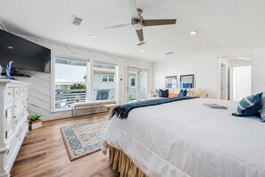 4 bedrooms, iron/ironing board, WiFi, bed sheets - Enchanting ocean-view home with pool, bikes, balcony & private beach access (Santa Rosa Beach)