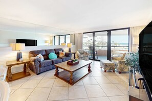 TV, offices - Oceanfront gem with pool, gym, hot tub, AC, W&D & beach-view balcony (Miramar Beach)