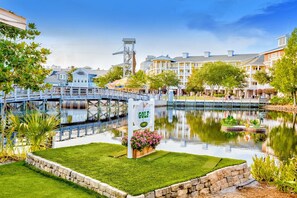 Unclassified image, 4 of 28, button - Lovely studio with plunge pool, grill, & on-site golf access, central AC, & W/D (Miramar Beach)