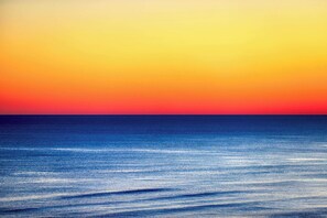 Unclassified image, 3 of 20, button - Beachy condo with free WiFi & shared pool,hot tub - short walk to the beach (Santa Rosa Beach)