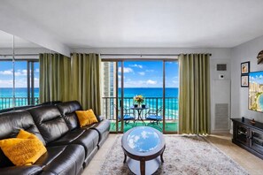Smart TV - Peaceful Ocean View Apartment at Four Paddles (Honolulu)