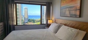1 bedroom, desk, iron/ironing board, free WiFi - Peaceful Ocean View Apartment at Four Paddles (Honolulu)