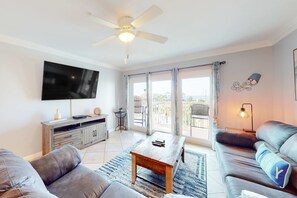 TV, offices - Bright & comfortable gulf-side condo overlooking beach with WiFi, pool, central AC (Miramar Beach)