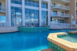 Pool - Majestic Sun B905 | Beachfront Condo with Pool! (Miramar Beach)