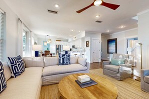 TV, DVD player, offices - Gulf View home, w/ private pool & soaking tub - snowbirds welcome (Santa Rosa Beach)