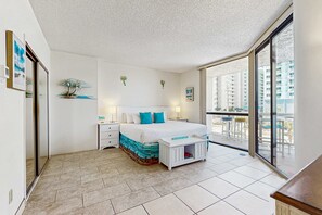 1 bedroom, iron/ironing board, WiFi, bed sheets - Beachfront resort condo with balcony, pool, hot tub, gym, & tennis (Miramar Beach)