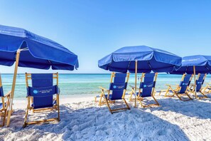 On the beach - Majestic Sun B1110 | Family Beach Getaway! (Miramar Beach)