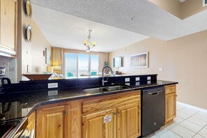 Fridge, microwave, oven, stovetop - Majestic Sun B1110 | Family Beach Getaway! (Miramar Beach)