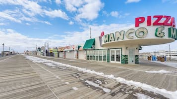 Apartment (0 Bedroom) | Interior