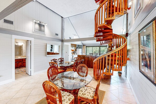 Interior - Coastal home with deck, screened porch, central AC, & washer&dryer - near beach (St. George Island)
