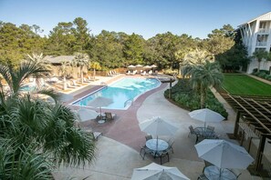 Pool - New Modern Baths! Top Floor 30A Family Condo|Private Beach Access, Resort Pool (Santa Rosa Beach)