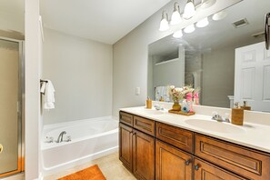 Apartment (3 Bedrooms) | Interior - Community Pool! East ATL Base Near Mercedes-benz (Atlanta)