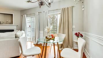 Apartment (3 Bedrooms) | Interior