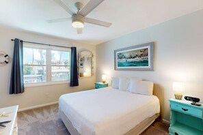 2 bedrooms, iron/ironing board, WiFi, bed sheets - Partial Gulf-view getaway with deck, full kitchen, washer&dryer, & central AC (Panama City Beach)