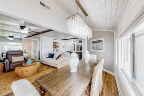 TV, fireplace, offices - Bayfront condo near beach,golf with harbor views, central AC, & W&D (Panama City Beach)