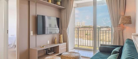 Basic Apartment | Living area