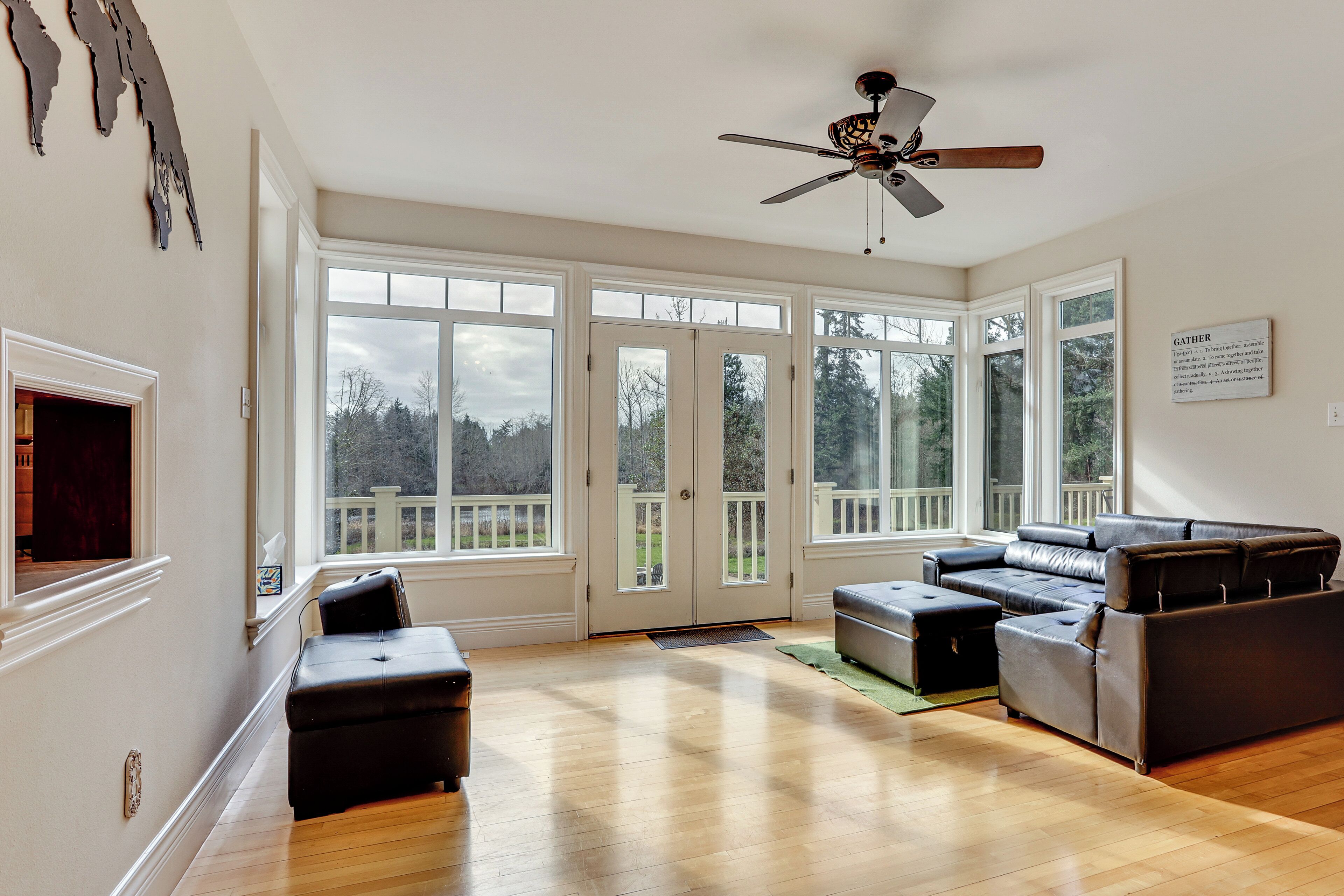 House (5 Bedrooms) | Interior