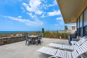 Outdoor dining - Large, snowbird friendly beachfront home with fast WiFi - steps to sand (Panama City Beach)