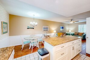 Interior - Gulf Highlands condo with pool, hot tub, tennis, fitness center, & private patio (Panama City Beach)
