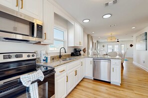 Fridge, microwave, oven, stovetop - Nautical home in beach community with Water views close to beach access (Navarre)