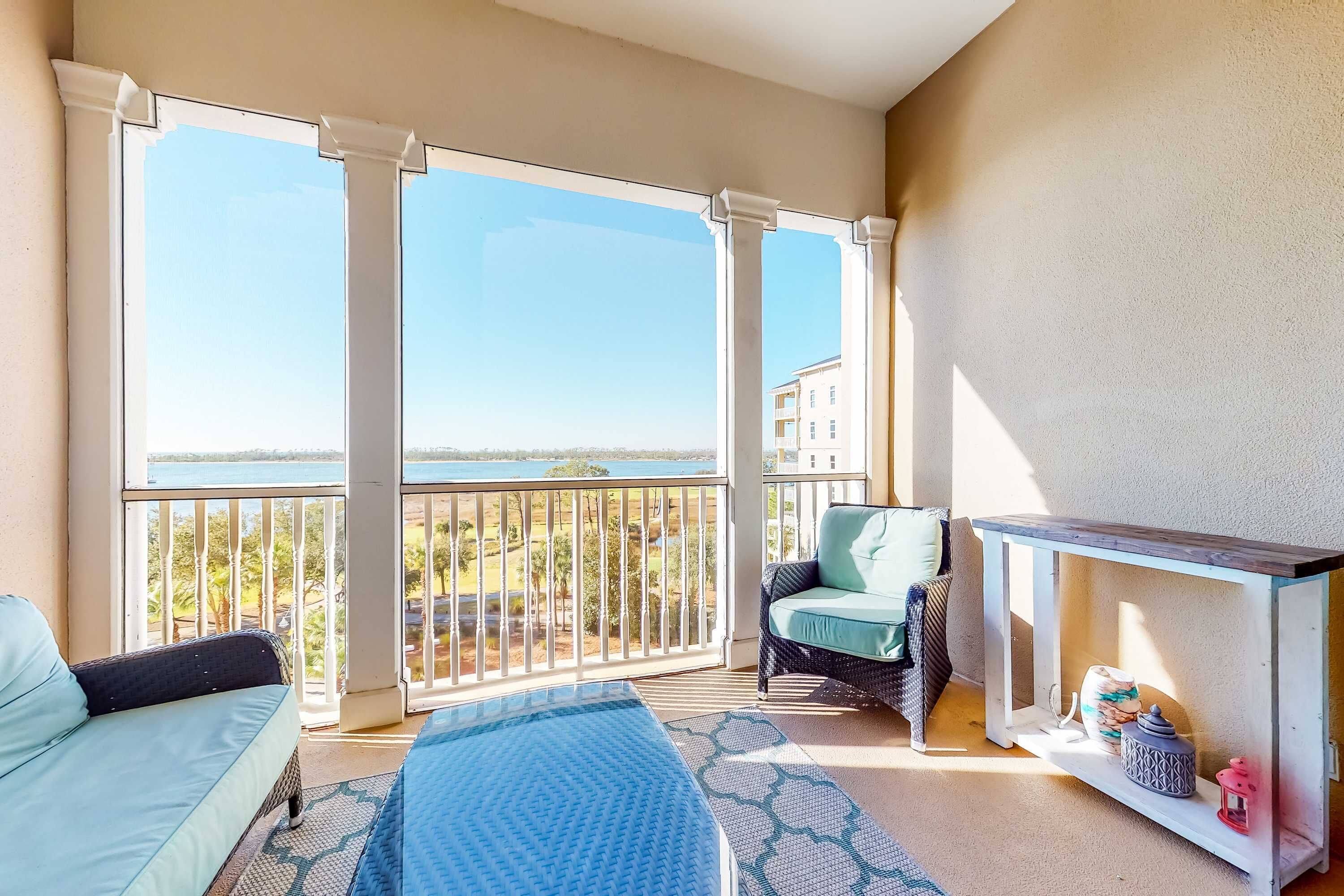 テレビ、書斎 / ワークスペース