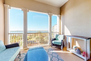 Televisión, oficina