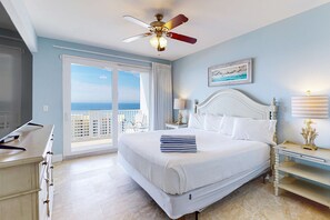 2 bedrooms, iron/ironing board, WiFi, bed sheets - Beach home with balcony Gulf views & shared pool/hot tub (Panama City Beach)